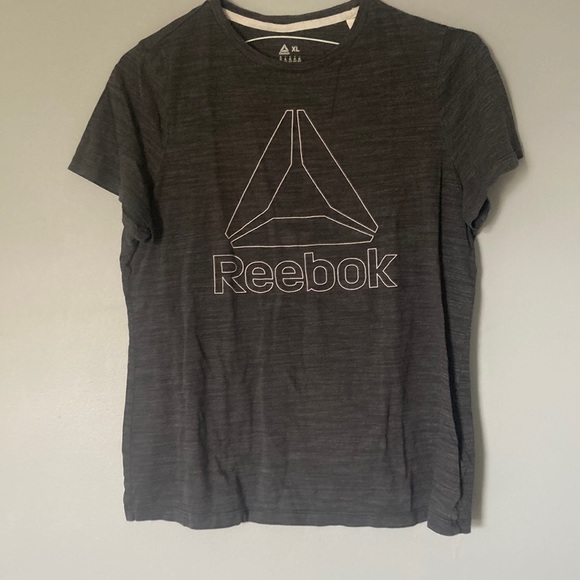 Reebok black with white line t shirt - Picture 1 of 4